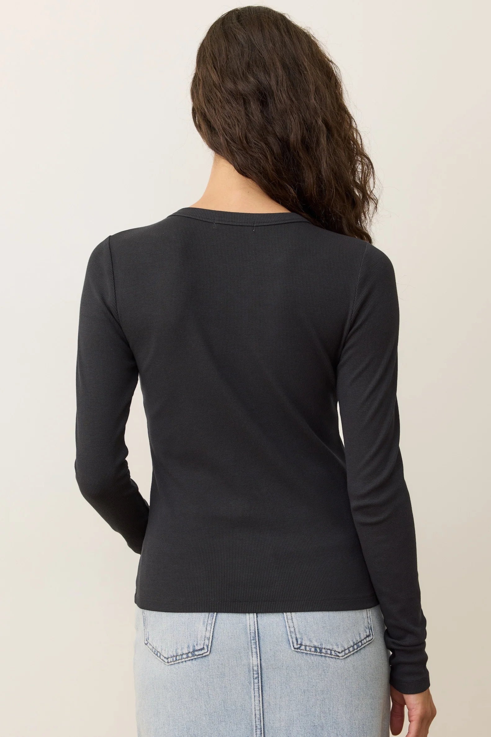 Fresh Studio Easy Wardrobe Long Sleeve Tee - Image 4